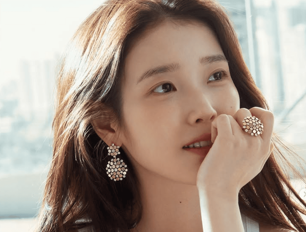 IU(アイユー)